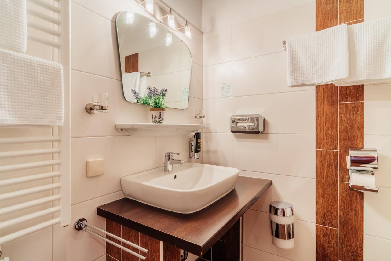 Hotel Hasselhof Garni Vier Sterne เบราน์ลาเกอ ภายนอก รูปภาพ